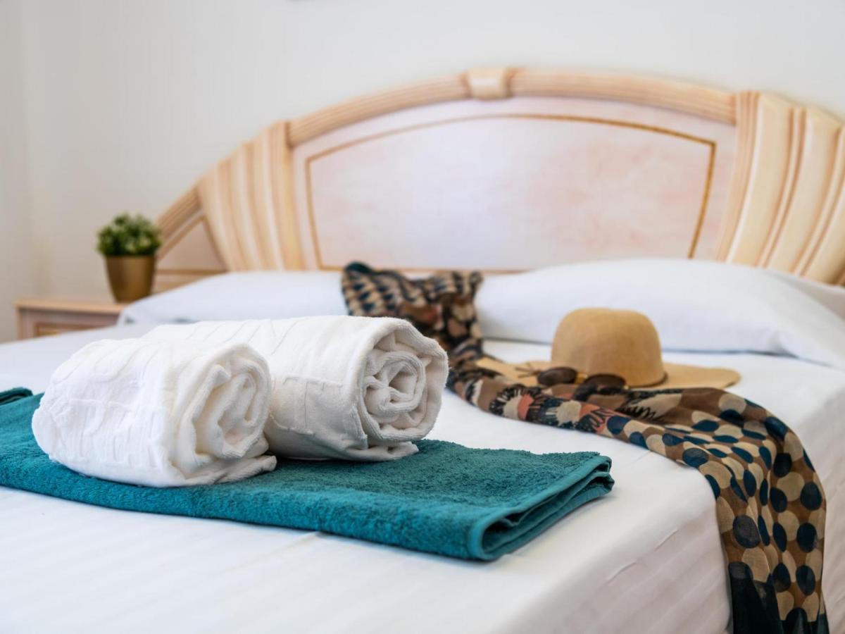 1 1 Beautiful Seafront With Balcony And Wifi Διαμέρισμα Los Cristianos  Εξωτερικό φωτογραφία