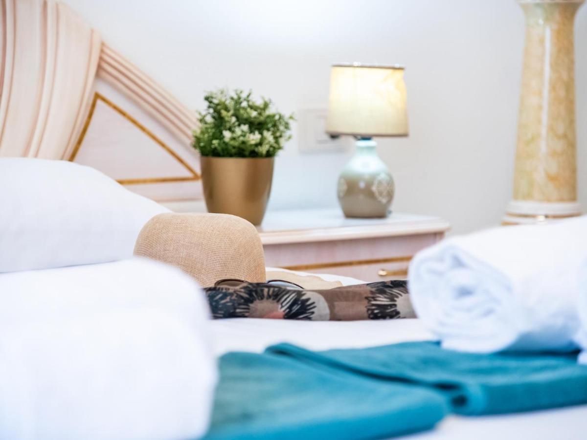 1 1 Beautiful Seafront With Balcony And Wifi Διαμέρισμα Los Cristianos  Εξωτερικό φωτογραφία