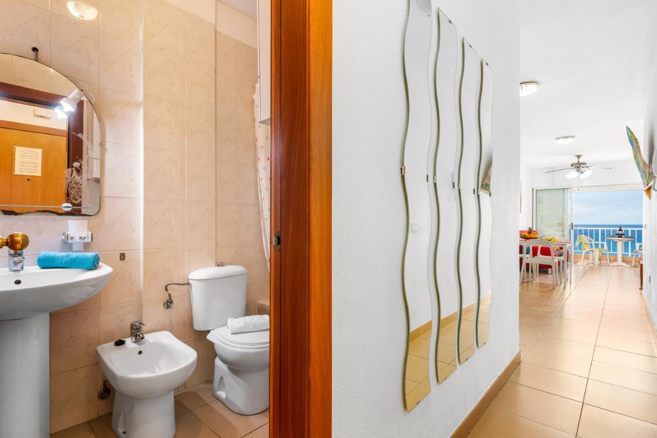 1 1 Beautiful Seafront With Balcony And Wifi Διαμέρισμα Los Cristianos  Εξωτερικό φωτογραφία